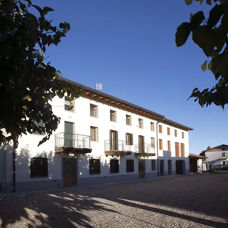 Mestroni Bed & Breakfast Bressa